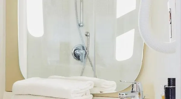Hôtel ibis Bordeaux Centre Bastide