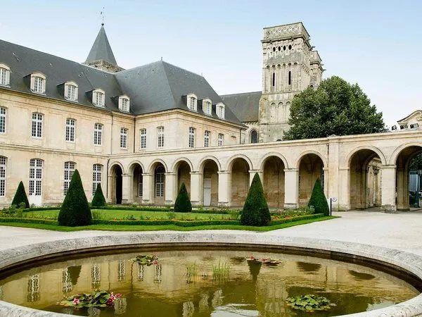 Hôtel ibis Caen Centre