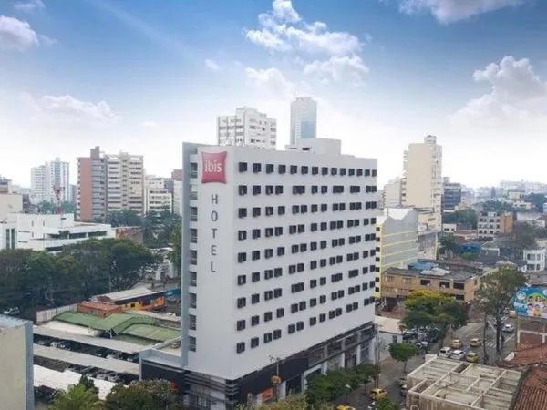 Hotel ibis Cali Granada