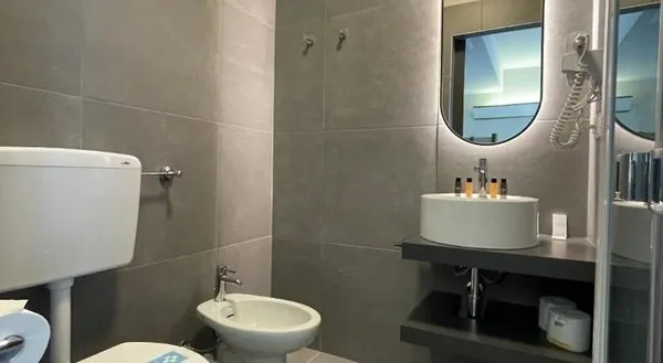 Hotel Iris