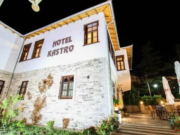 Pauschalreise nach Gjirokastra buchen