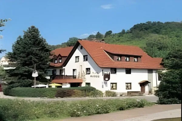 Hotel-Landgasthof Wallburg