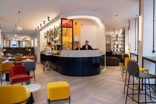 Hotel Le 12