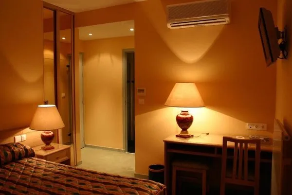 Hôtel le Continental