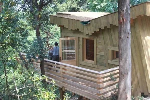 Hotel Les Cabanes Dans Les Bois