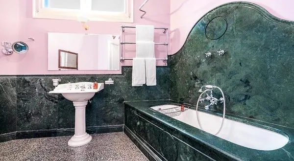 Hotel Locarno