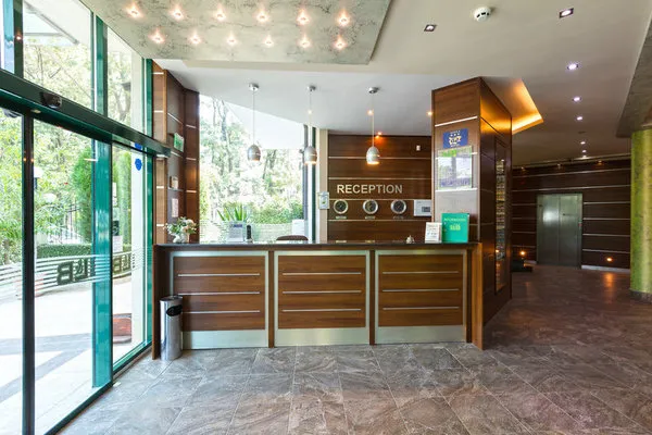 Hotel L&B