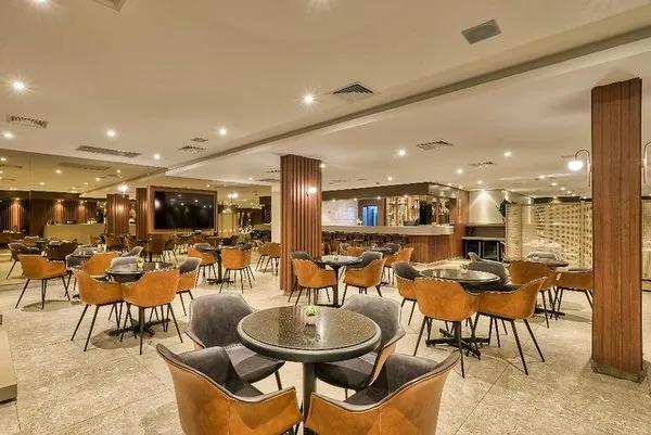 Hotel Nacional Distributed by Intercity