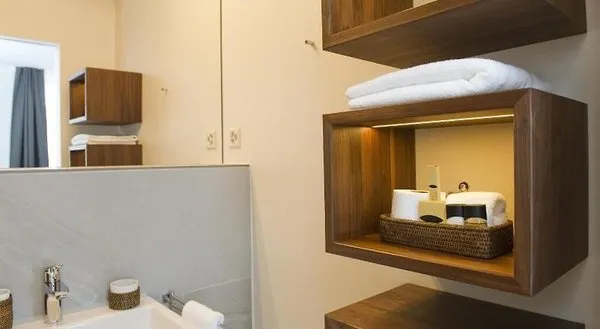 Hotel NI MO