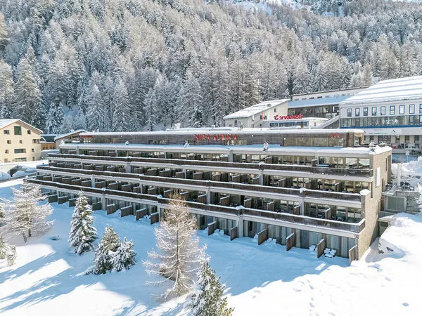 Nira Alpina