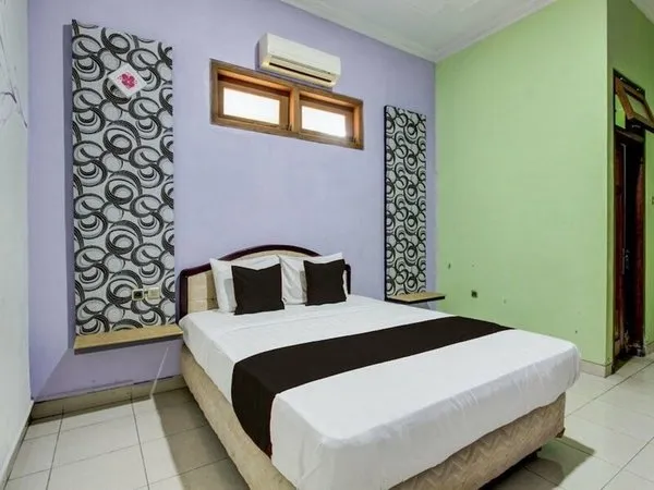 Hotel O Solo near RS JIH Solo formerly Azifa Inn