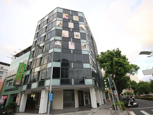 Hotel Papa Whale-Kaohsiung Formosa Boulevard