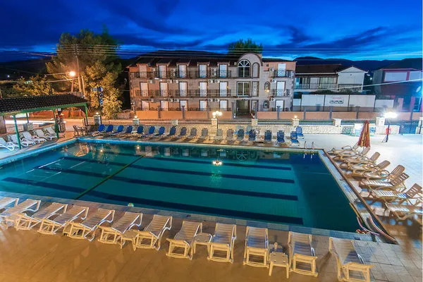 Hotel Perkes Complex
