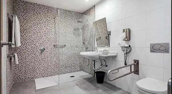 Hotel Puerta De Bilbao