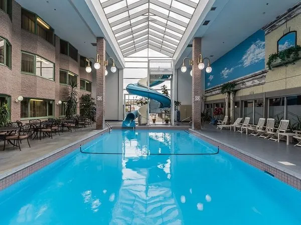 Hotel Rimouski Suites Et Centre De Congres