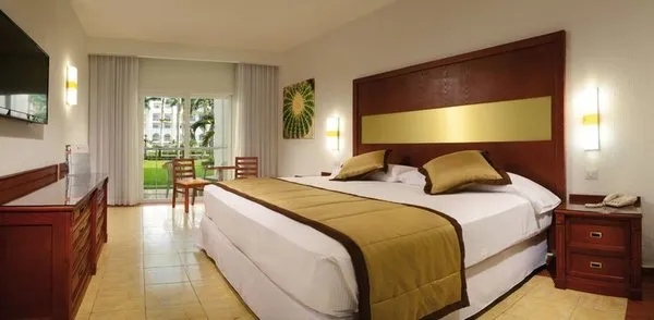 Hotel Riu Flamingos