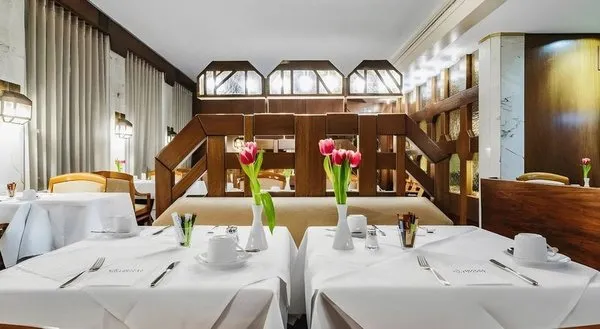 Hotel Royal