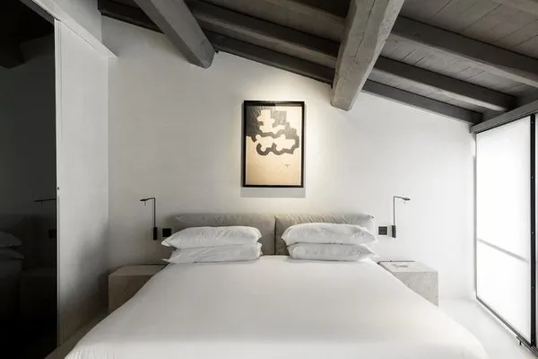 Hotel Scenario