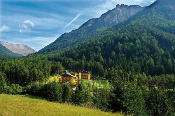 Hotel Shandranj