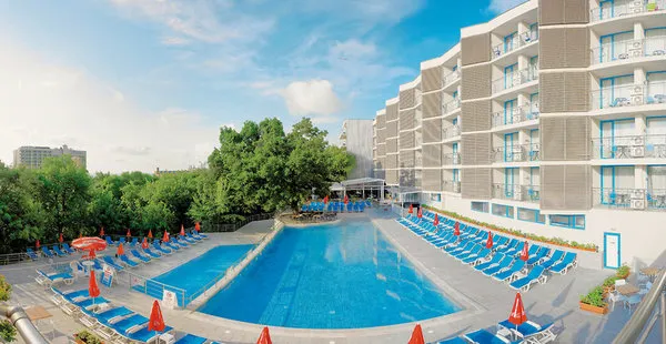 Hotel Slavey