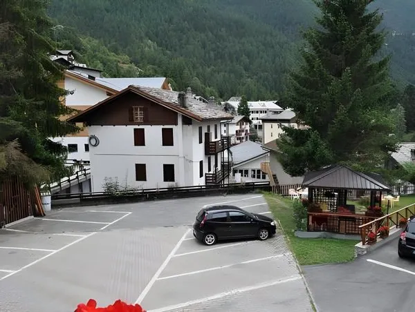 Hotel Tourist