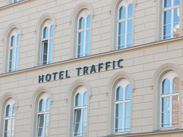 Hotel Traffic