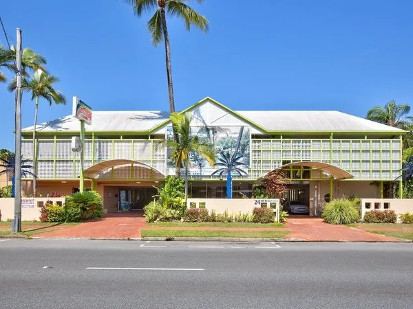 Hotel Tropiq Cairns