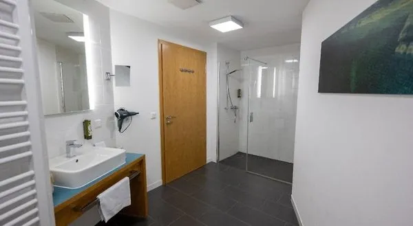 Hotel & Restaurant Vogelsburg - Einkehren Besinnen Genießen