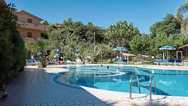 Hotel Villaggio Old River