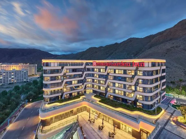 Hotel Virginia Santa Barbara, Tapestry Collection by Hilton