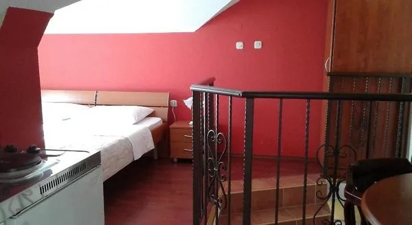 House Ivancic