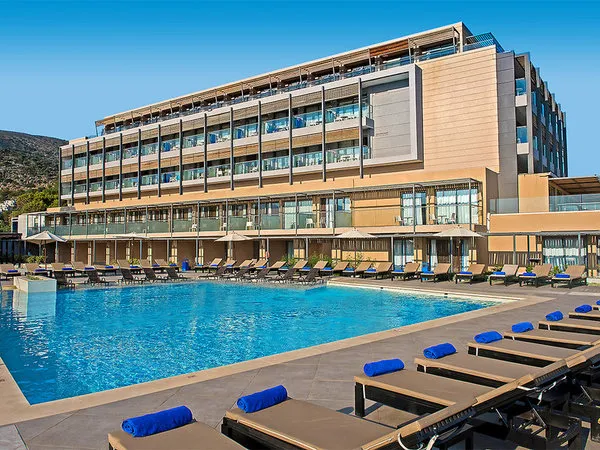 I Resort Beach Hotel & Spa