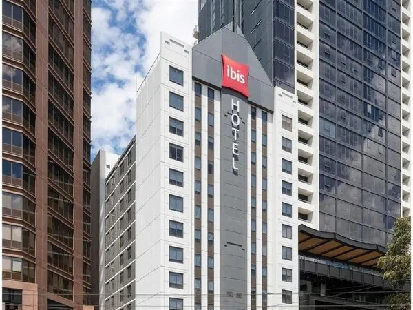 ibis Melbourne Hotel and Apartments