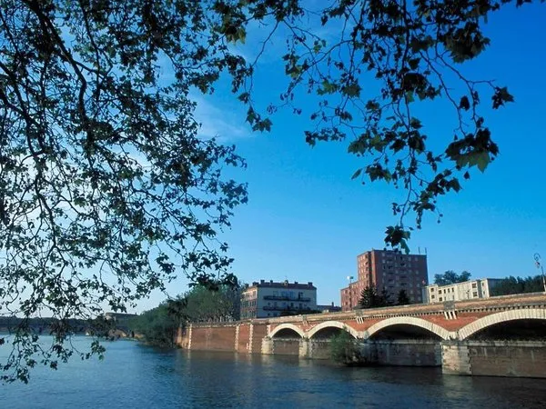 Ibis Styles Toulouse Centre Canal du Midi