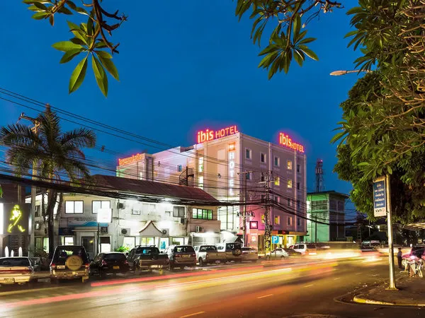 ibis Vientiane Nam Phu Hotel