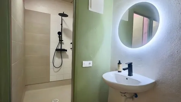 Ideal Youth Hostel