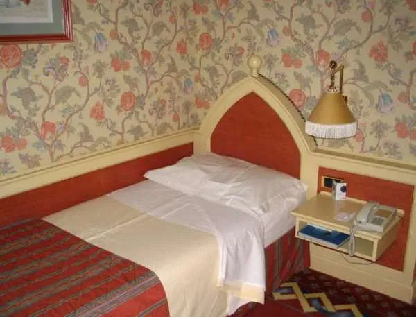 IH Hotels Milano Regency