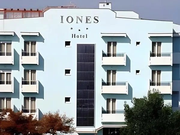 Iones