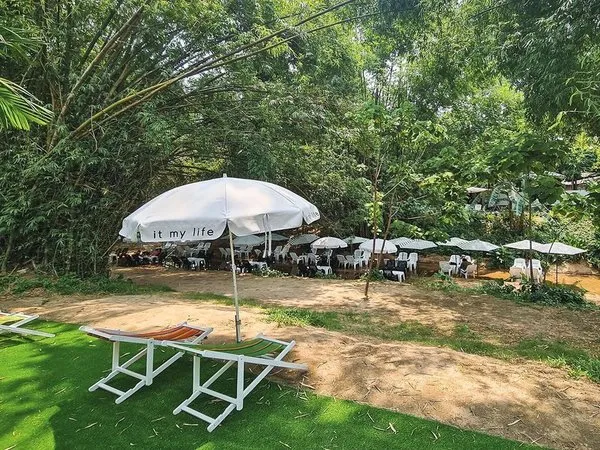 It My Life Cafe X Camp