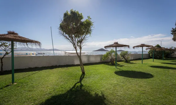 Izán Cavanna Hotel