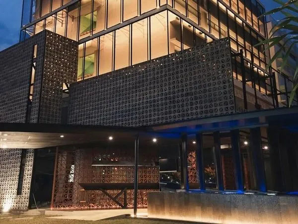 J Hotel Kuta