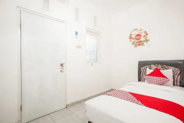 J3 Residence Syariah by OYO Rooms