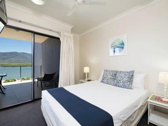 Jack and Newell Cairns Holiday Apartments