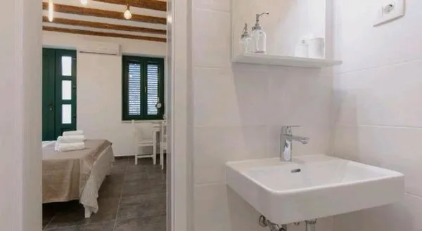Jupiter Lux Rooms
