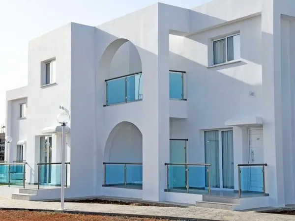 Kaos Hotel & Apartments
