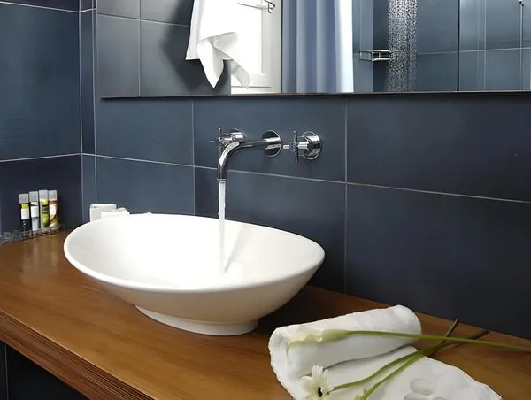 Kapetan Tasos Suites
