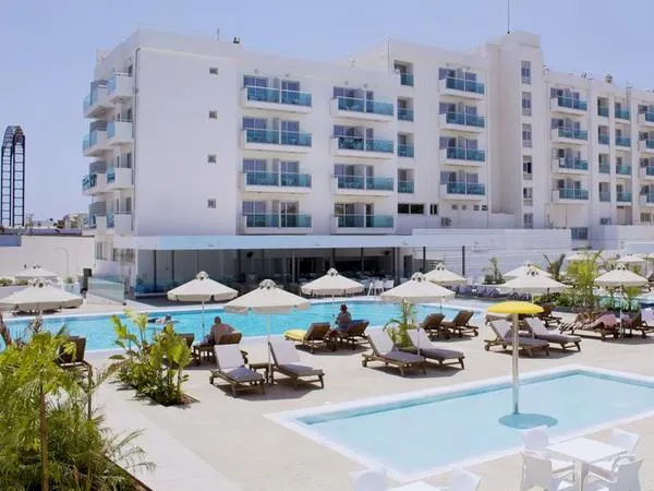 Kapetanios Bay Hotel