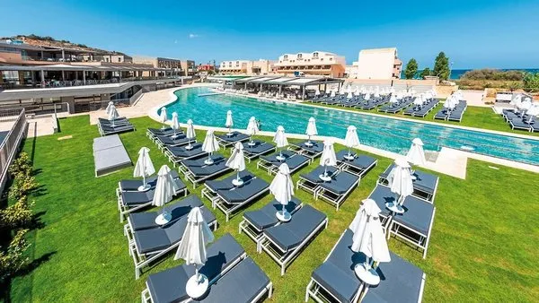 Kiani Beach Resort