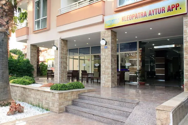 Kleopatra Aytur Apart