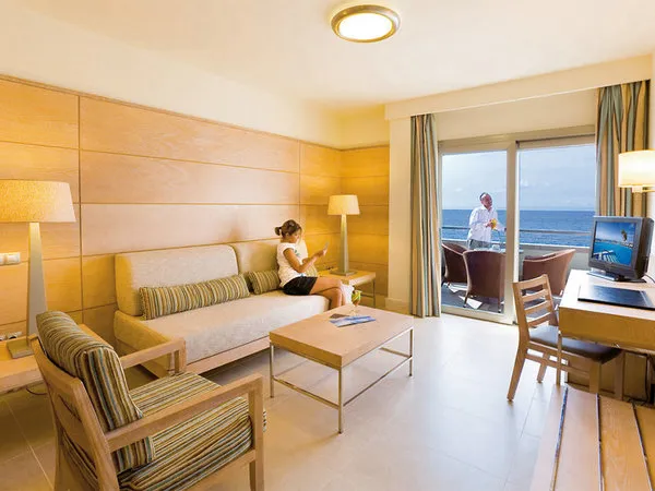 Kn Hotel Arenas del Mar